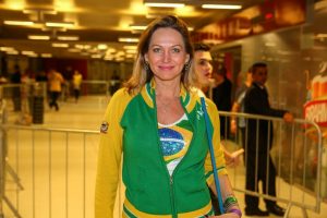 Ex-assistente do Faustão lucra com a Copa e celebra papel de sobrinha em novela