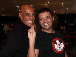 Rivais só na Justiça! David Brazil e Amin Khader posam juntos