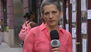 Jornalista da Record tira peruca em rede nacional e admite câncer; confira;