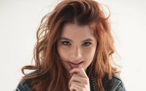 Jennifer Oliveira celebra apoio de outras mulheres após denunciar ex por agressão