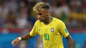 Irritado, Neymar se blinda na web e restringe comentários em suas redes sociais