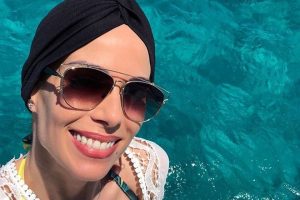 Com câncer, Ana Furtado celebra férias: “10 minutos de sol”