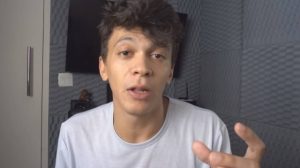 Youtuber após disparar comentários racista se diz arrependido e envergonhado