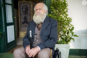 Aos 85 anos, Ary Fontoura celebra papel esticado em novela: “Pinto no Lixo”