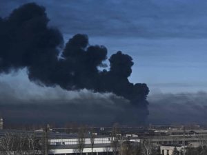 Rússia x Ucrânia: russos dominam aeroporto perto de Kiev