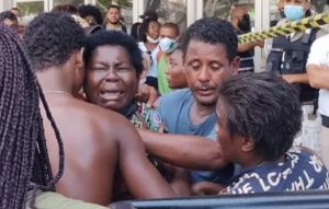 Vendedor de balas é morto por PM em Niteroi-RJ