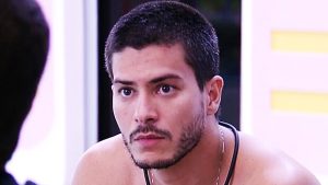BBB22 – Arthur Aguiar é chamado de Babaca nas redes: “#ForaArthurAguiar”