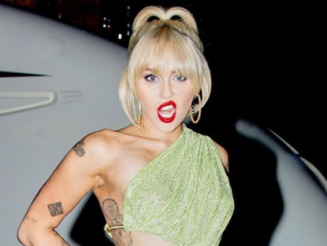 Miley Cyrus com Covid após Lollapalooza: ‘Definitivamente, valeu a pena!’