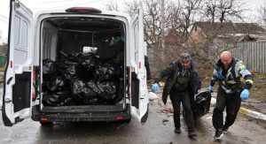 Ucrânia denuncia ‘crimes de guerra’; Mais de 400 corpos em Kiev