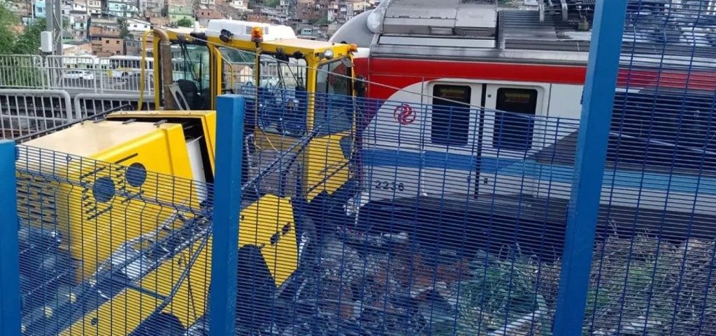 Trens, Estação Pirajá, Salvador, Bahia, Trens em Salvador, Acidente em Salvador, Acidente na estação de trem, Acidente no metrô, Metrô, Bahia, Bahia metrô, Bahia acidente trens, Descarrilamento, Trens descarrilam, Acidente deixa 6 feridos no metrô, o que aconteceu no metrô da Bahia, Tv, Online, Grátis, Br, Fm