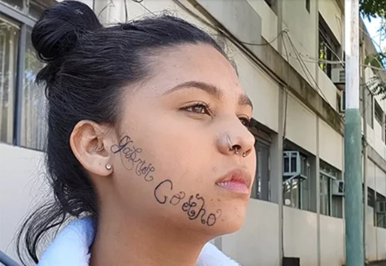 Jovem, Deborah Velloso, Tatuagem, Sequestro, A força, Violência contra a mulher, agressão, abusivo, taubaté, brasil, são paulo, tv, online, grátis, br, brasil