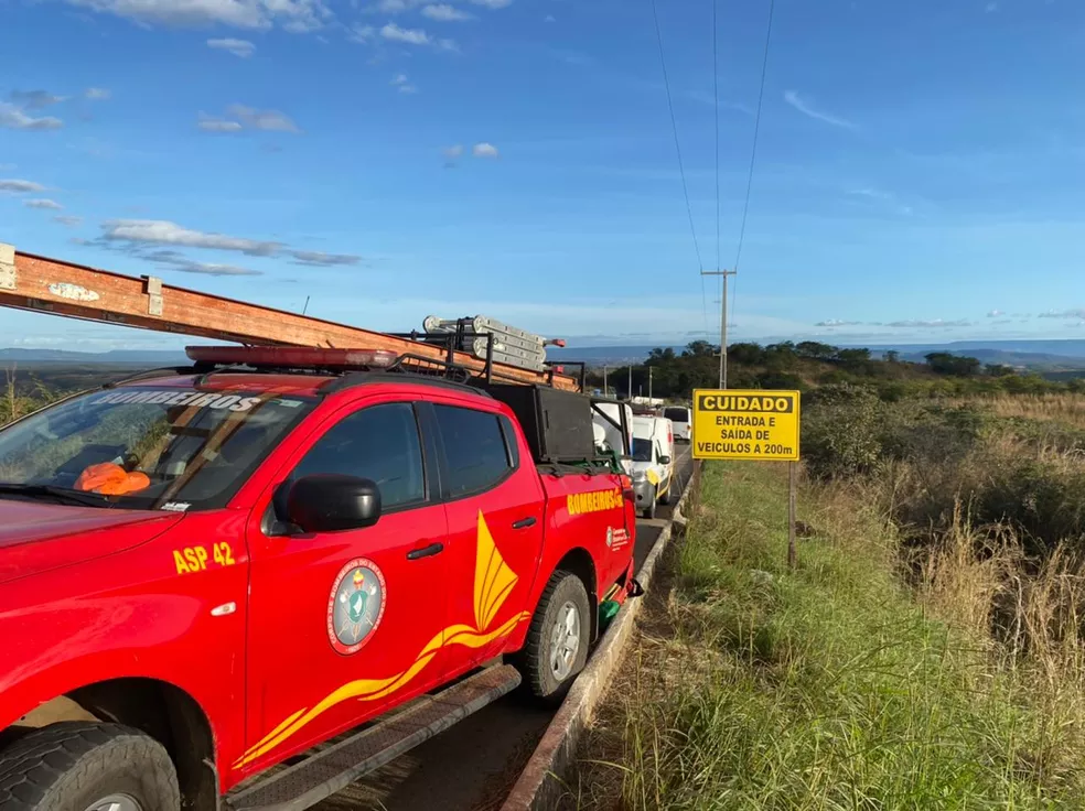 Cariraçu, Ceará, Ônibus caiu na ribanceira, ônibus cai e três morrem, ônibus cai com time amador, ônibus cai no ceará, acidente Cariraçu, Acidente Ceará Onibus, Onibus Cariraçu, tv online, tv online grátis, tv online br, tv online brasil, tv online fm, record , record ao vivo, assistir record ao vivo