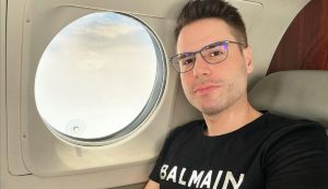 Luiz Bacci assume relacionamento ao Brasil