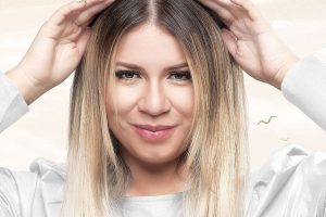 Marília se torna a 1ª brasileira a atingir 8 bi de streams no Spotify