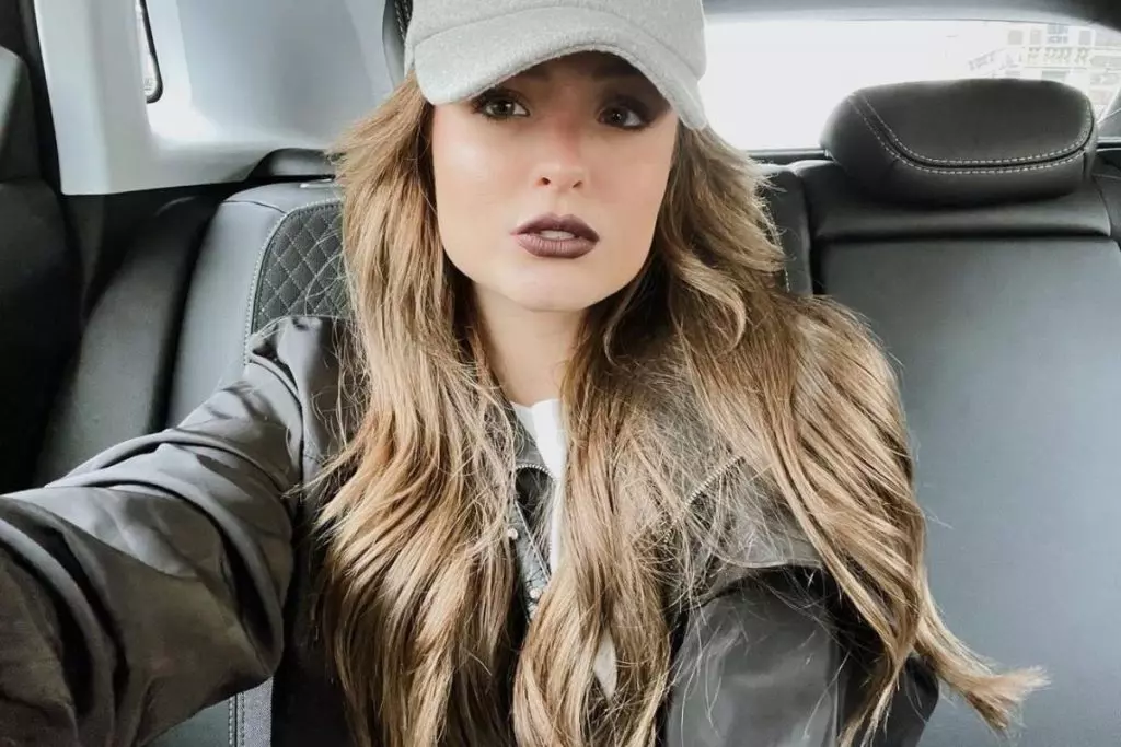 Larissa Manoela, quem e larissa manoela, o que aconteceu com larissa manoela, cantora larissa manoela, processo milionario larissa manoela, fofoca larissa manoela, larissa manoela 2022