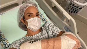 Ivete Sangalo passa por cirurgia e fãs ficam preocupados