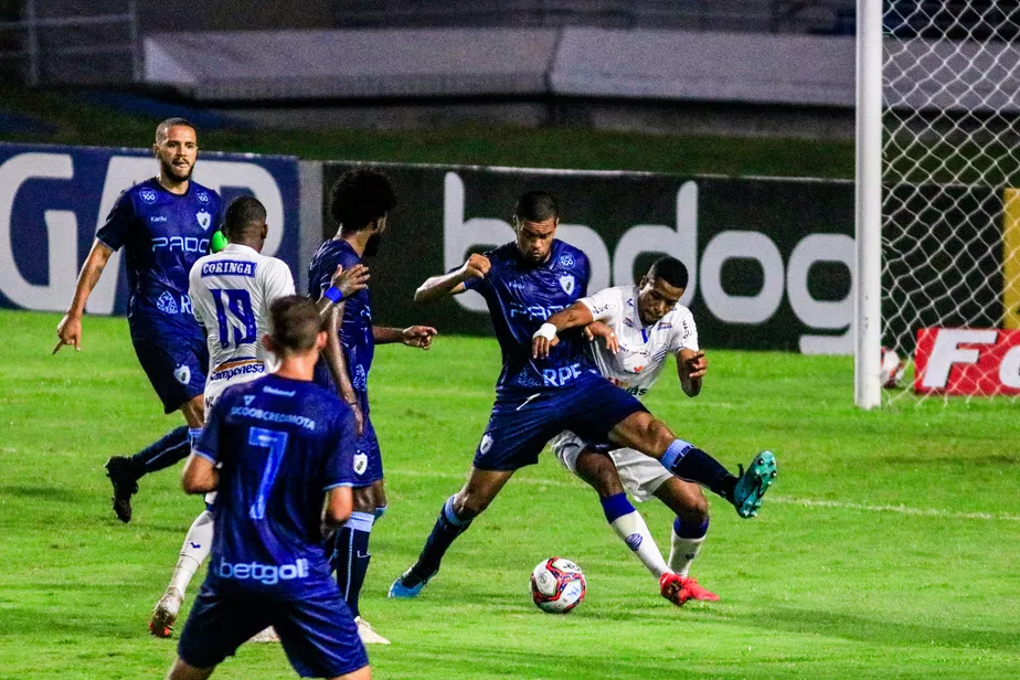 Onde assistir CSA x Londrina ao vivo online. foto: reprodução