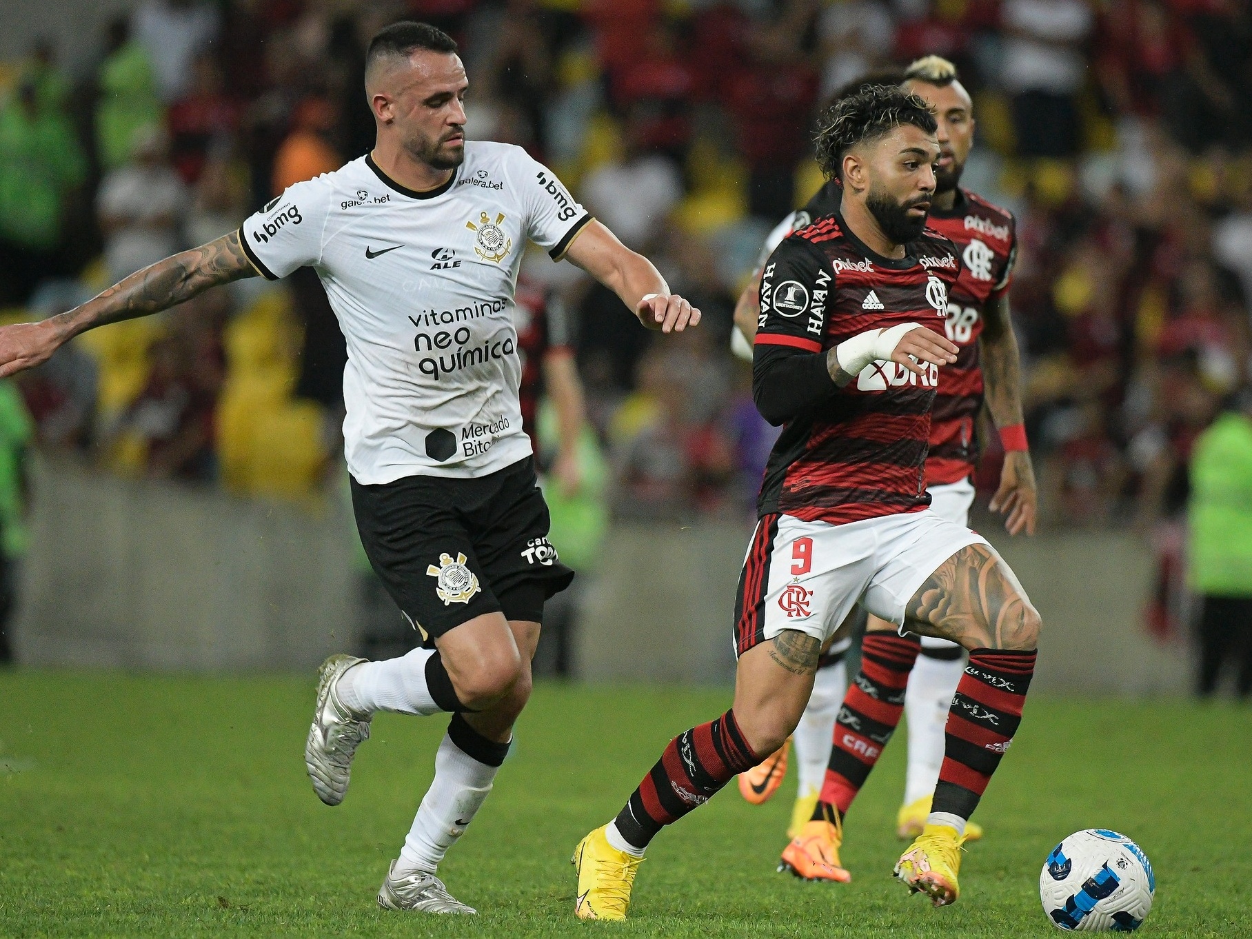 Onde assistir Flamengo x Corinthians final no Maracanã online (19). foto: reprodução.