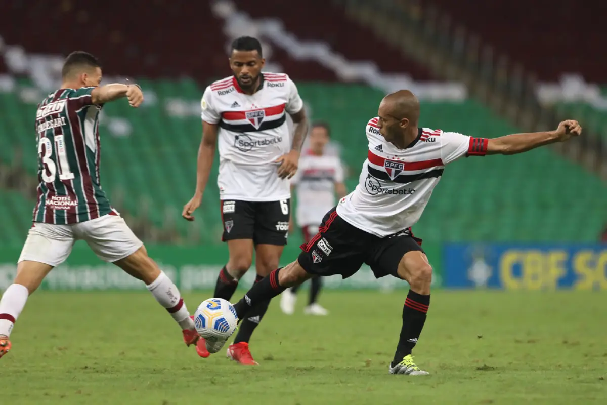 Onde assistir Fluminense x São Paulo pelo Campeonato Brasileiro online. foto: reprodução.