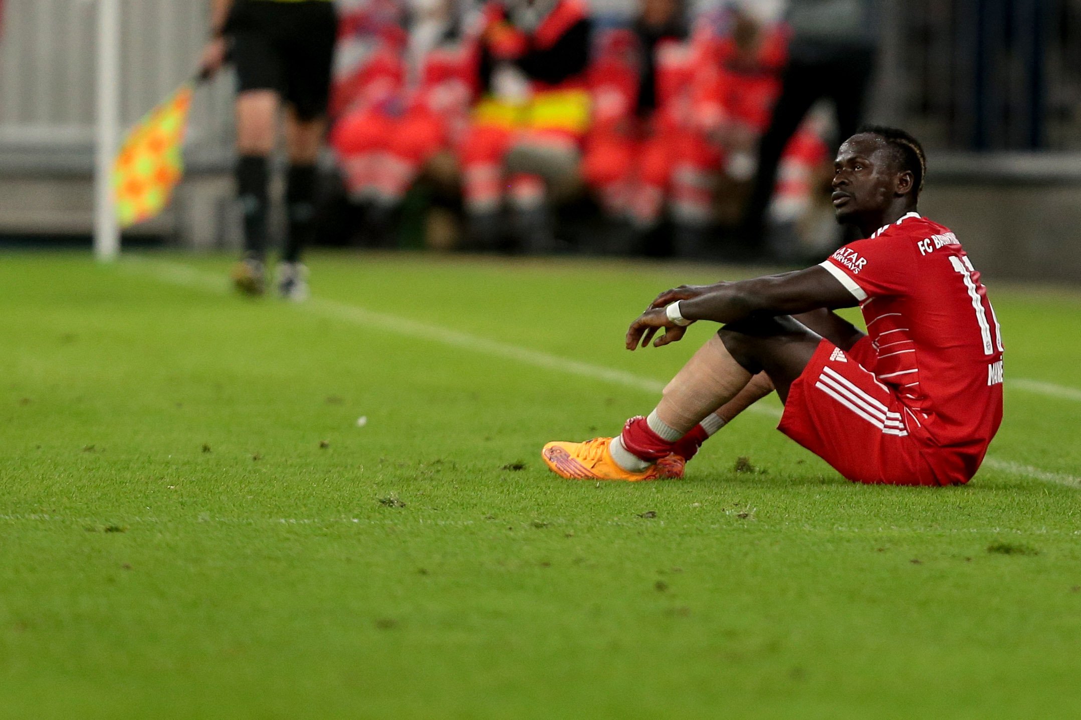 Sadio Mané lesiona joelho e ficará de fora da Copa Catar 2022. foto: reprodução.