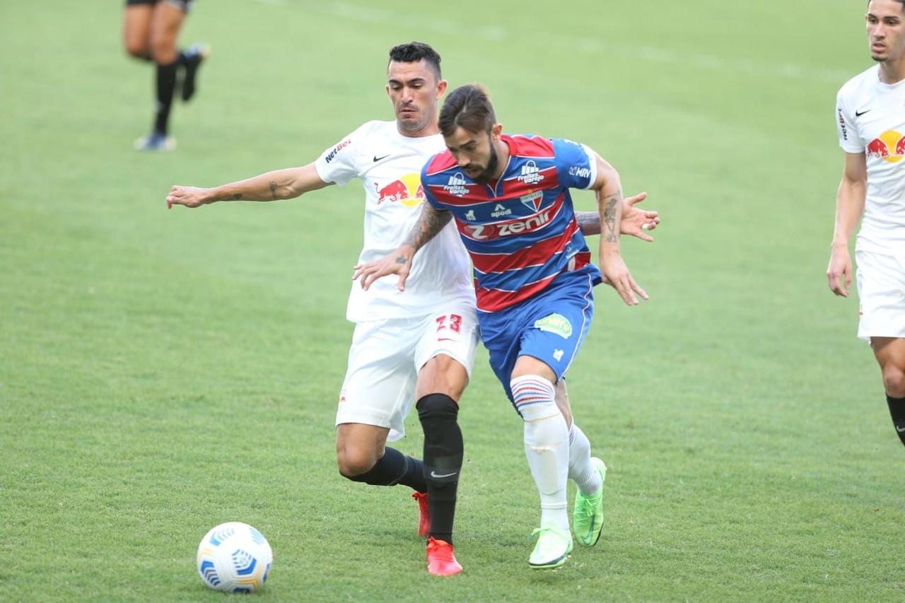 Onde assistir Fortaleza x RB Bragantino pela 37ª rodada online. foto: reprodução.