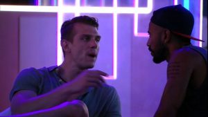 Equipe de Cristian fala sobre sua acusação de racismo