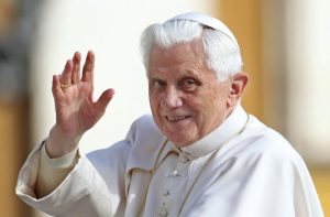 Papa Bento XVI revela motivo de renúncia antes de morte e choca mundo