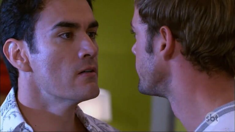 Bruno ou Alessandro vai encontrar o juiz Romero? Saiba quem consegue em Sortilégio 6 Bruno e Alessandro em Sortilégio (Foto: Divulgação)