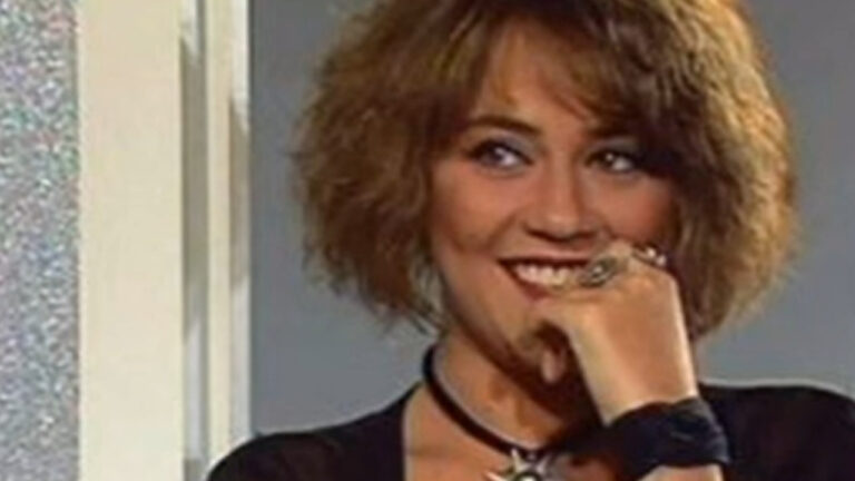 Malu (Viviane Pasmanter) na novela Mulheres de Areia (Foto: Reprodução)