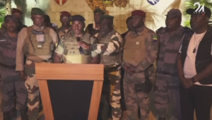 Militares tomam o poder no Gabão e prendem presidente do país