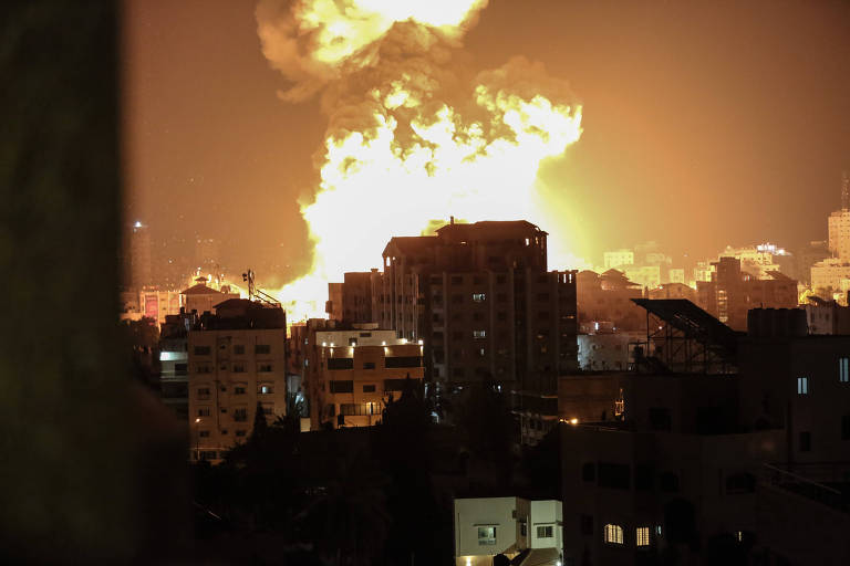 Israel ataca faixa de Gaza