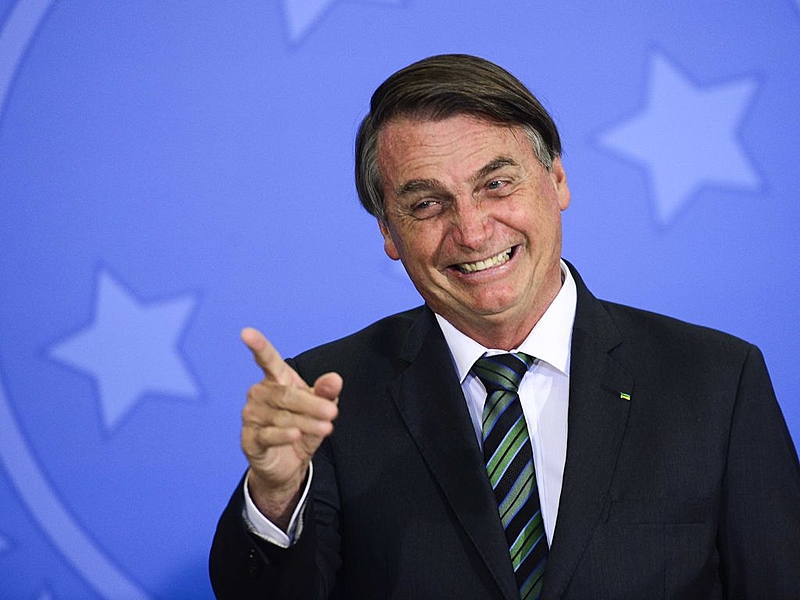 O Jair Bolsonaro, ex-presidente do Brasil, condenou, nesta quinta-feira (21/12), o tapa dado pelo deputado federal Washington Quáquá (PT-RJ) no colega Messias Donato (Republicanos- ES).