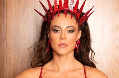 Atriz Paola Oliveira criticada por bolsonaristas